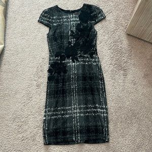 Betsey Johnson cap sleeve floral detailed dress, black white gray, size 8